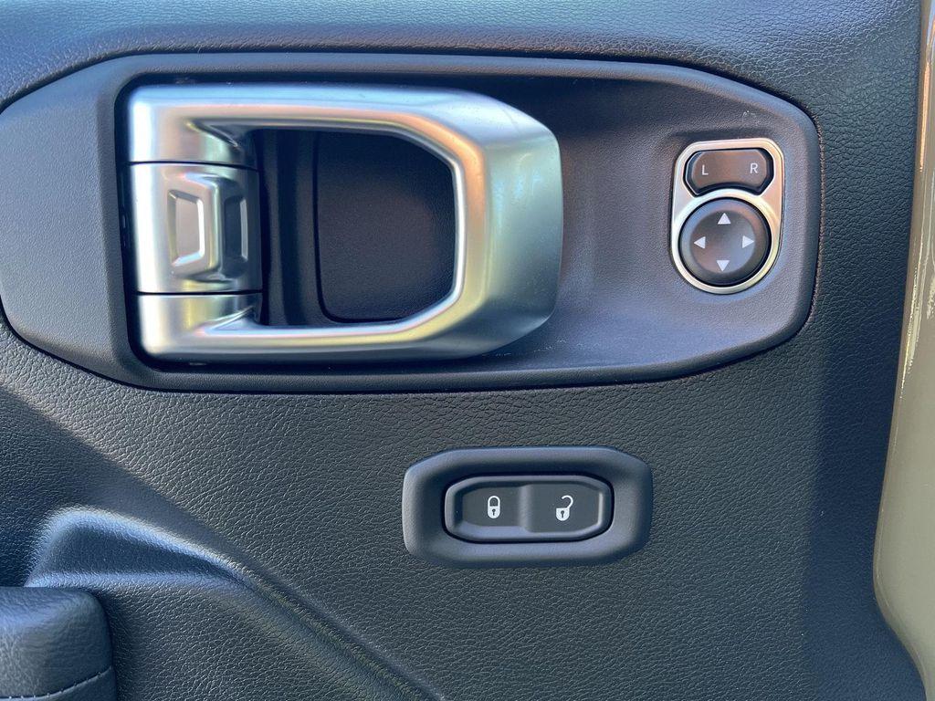 new 2026 Jeep Wrangler car, priced at $50,912