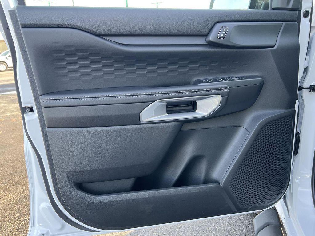 new 2025 Ford Ranger car, priced at $43,820