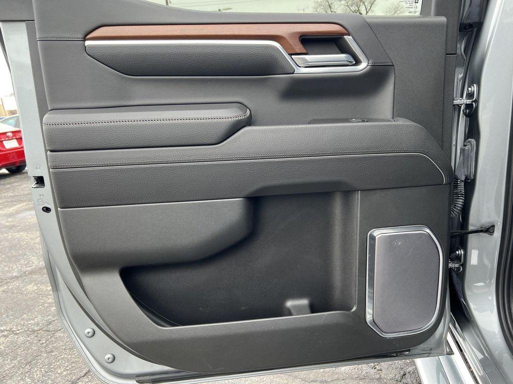 used 2023 GMC Sierra 1500 car, priced at $46,444