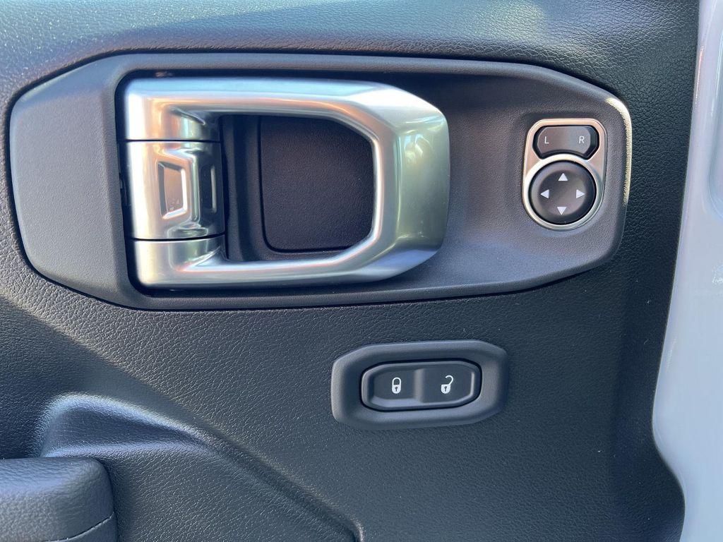 new 2026 Jeep Wrangler car, priced at $47,502