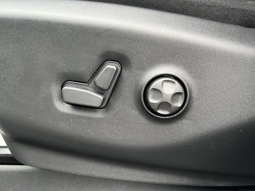 new 2026 Chrysler Voyager car, priced at $39,154