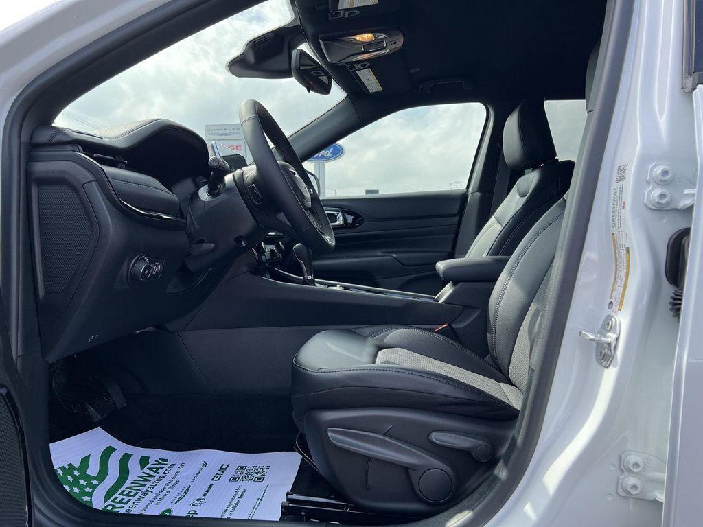 new 2026 Jeep Compass car, priced at $32,159