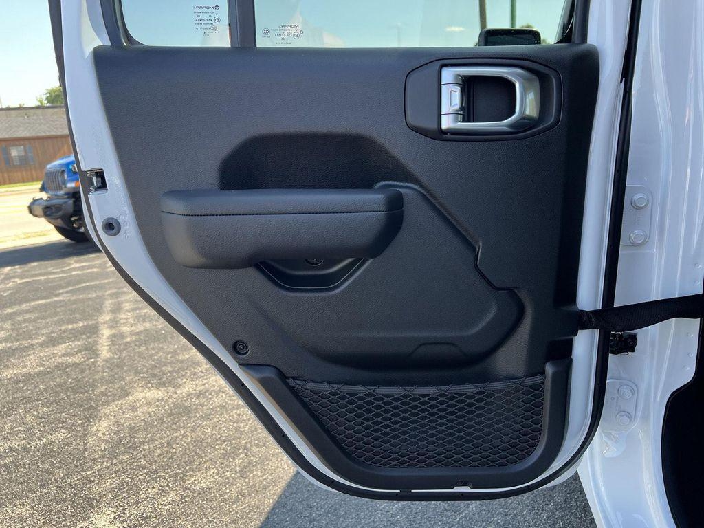 new 2026 Jeep Gladiator car, priced at $49,504