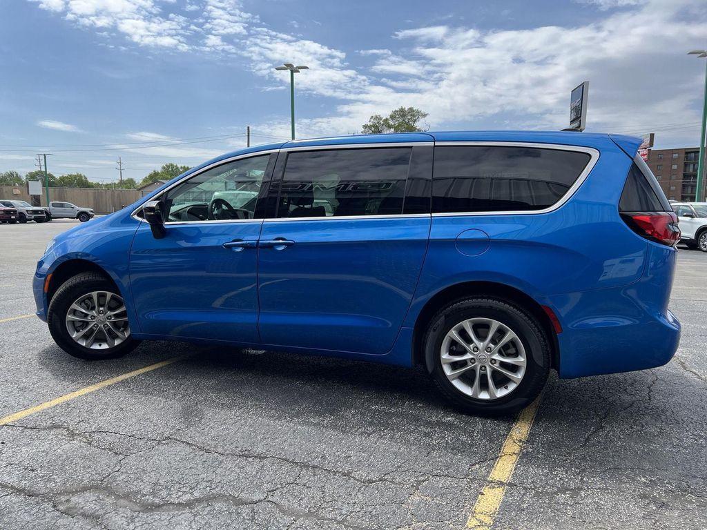 used 2026 Chrysler Pacifica car, priced at $42,677