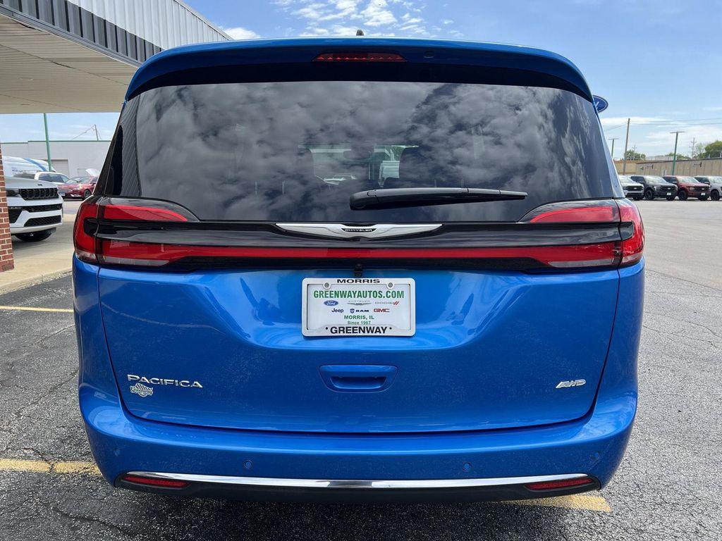 used 2026 Chrysler Pacifica car, priced at $42,677