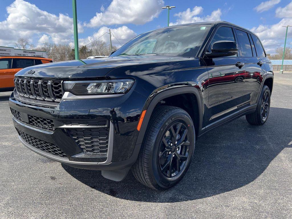 new 2026 Jeep Grand Cherokee car, priced at $46,739