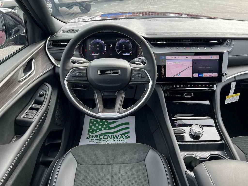 new 2026 Jeep Grand Cherokee car, priced at $46,221