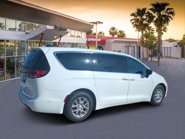 new 2026 Chrysler Pacifica car, priced at $44,059