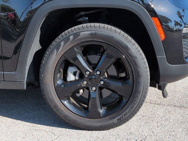 used 2024 Jeep Grand Cherokee car, priced at $38,988