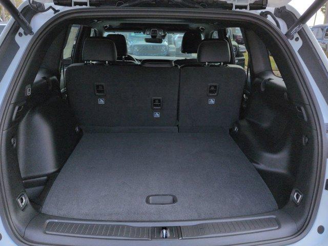 new 2026 Jeep Grand Cherokee car, priced at $47,969