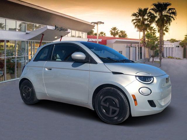 new 2025 FIAT 500e car, priced at $37,394