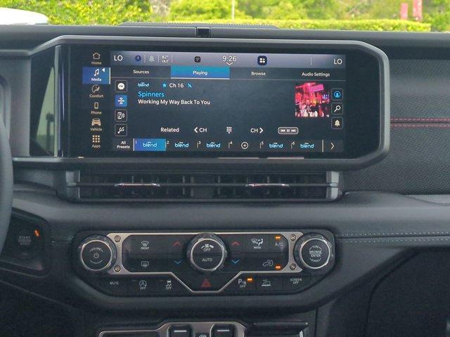 new 2025 Jeep Gladiator car, priced at $47,659