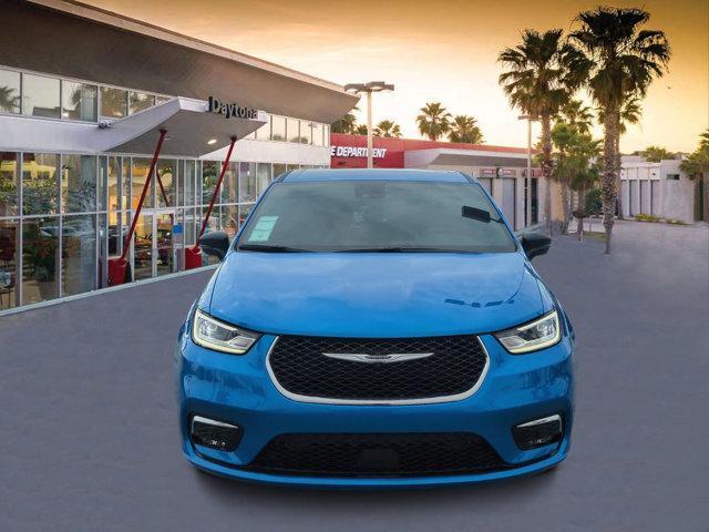 new 2026 Chrysler Pacifica car, priced at $45,054