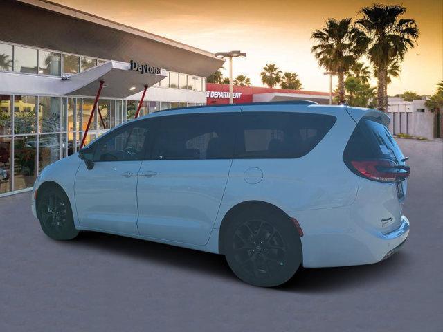 new 2026 Chrysler Pacifica car, priced at $50,939