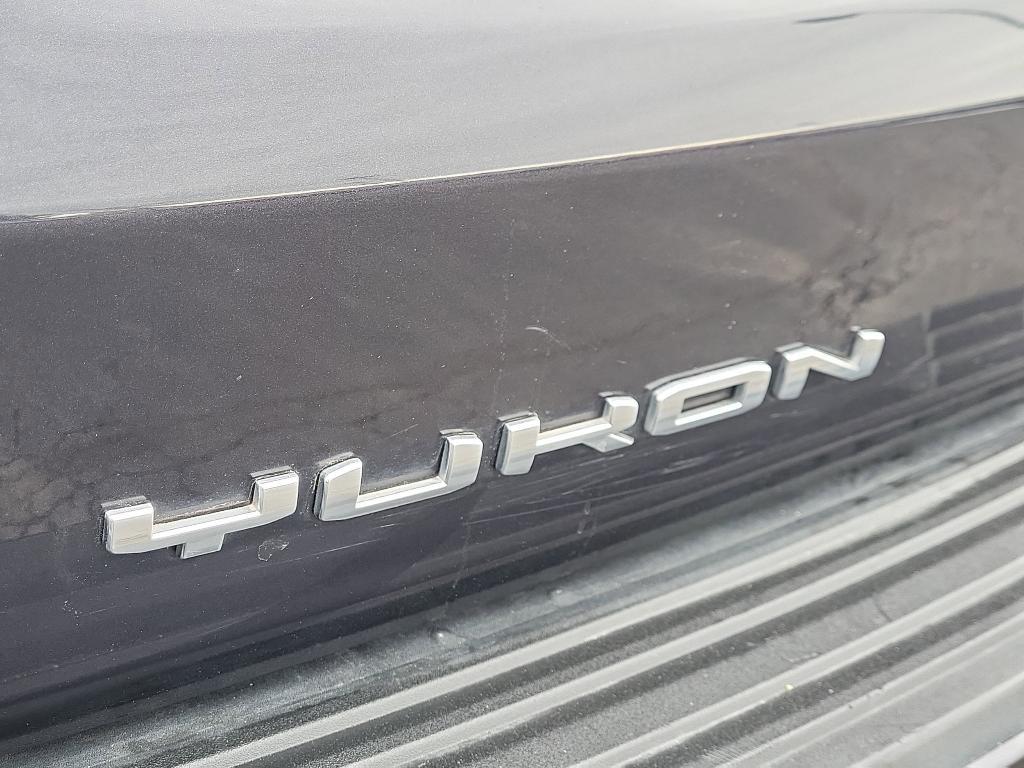 used 2025 GMC Yukon XL car, priced at $75,691