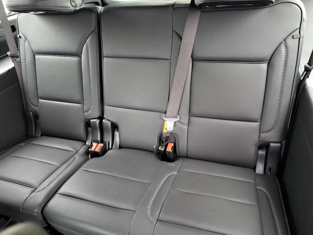 used 2025 GMC Yukon XL car, priced at $75,691