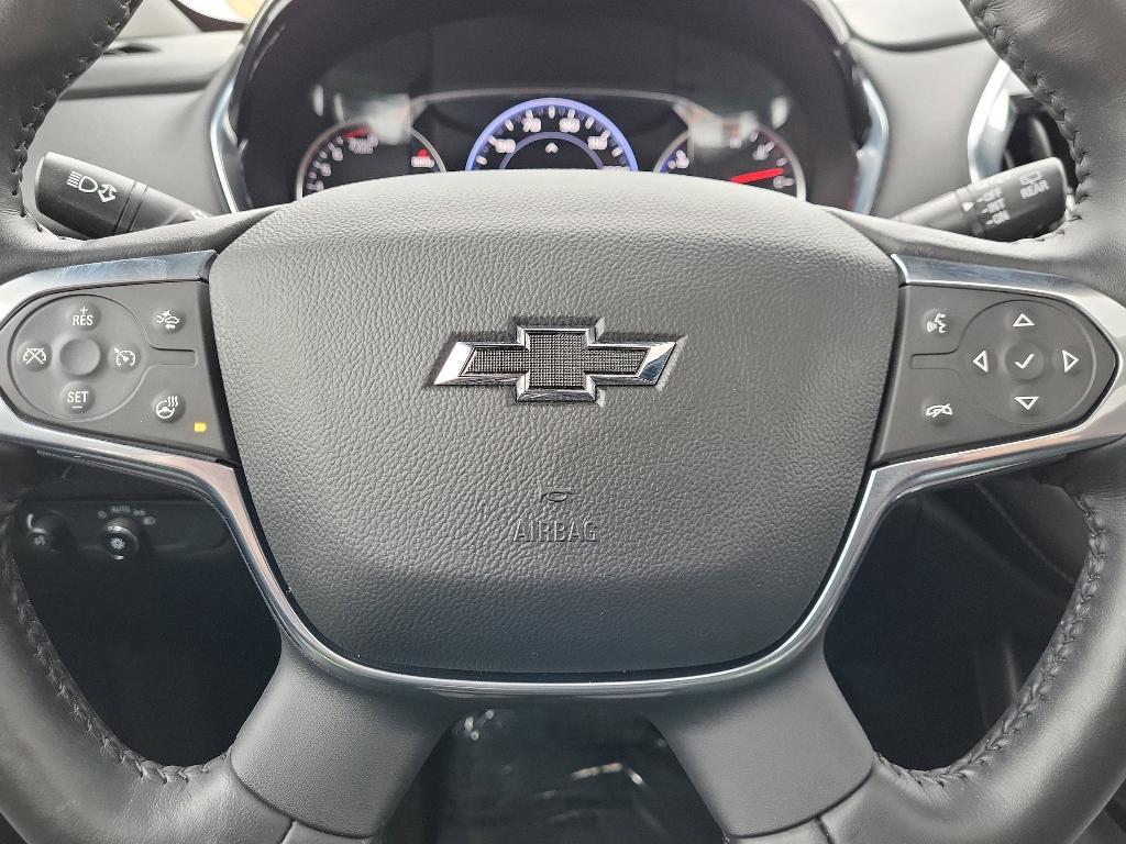 used 2022 Chevrolet Traverse car, priced at $32,991