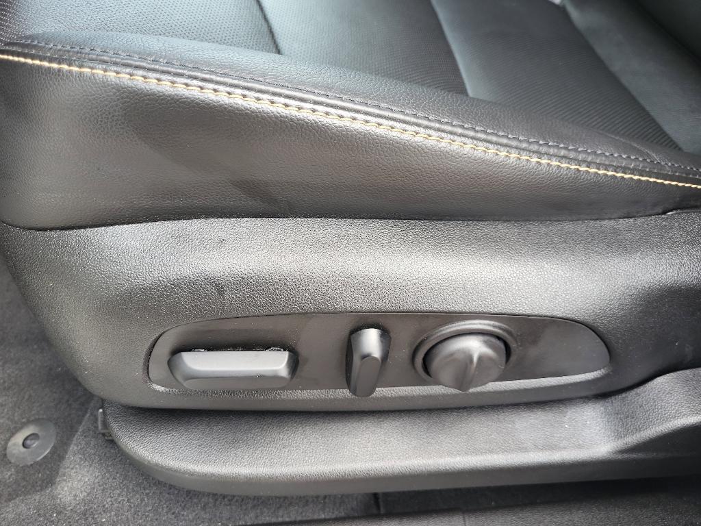 used 2019 Chevrolet Equinox car, priced at $24,348
