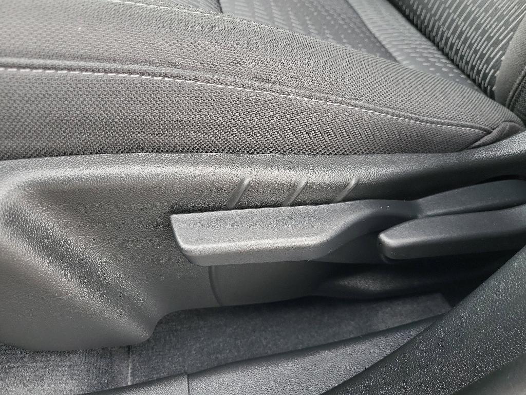 used 2025 Chevrolet Equinox car, priced at $27,991