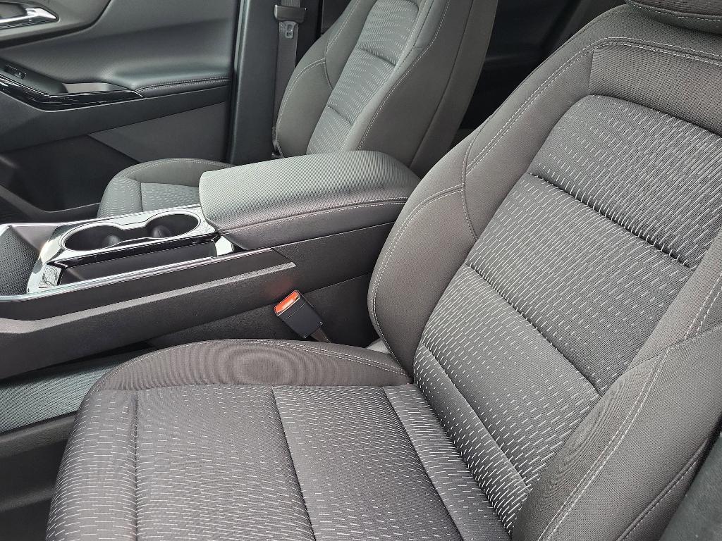 used 2025 Chevrolet Equinox car, priced at $27,991