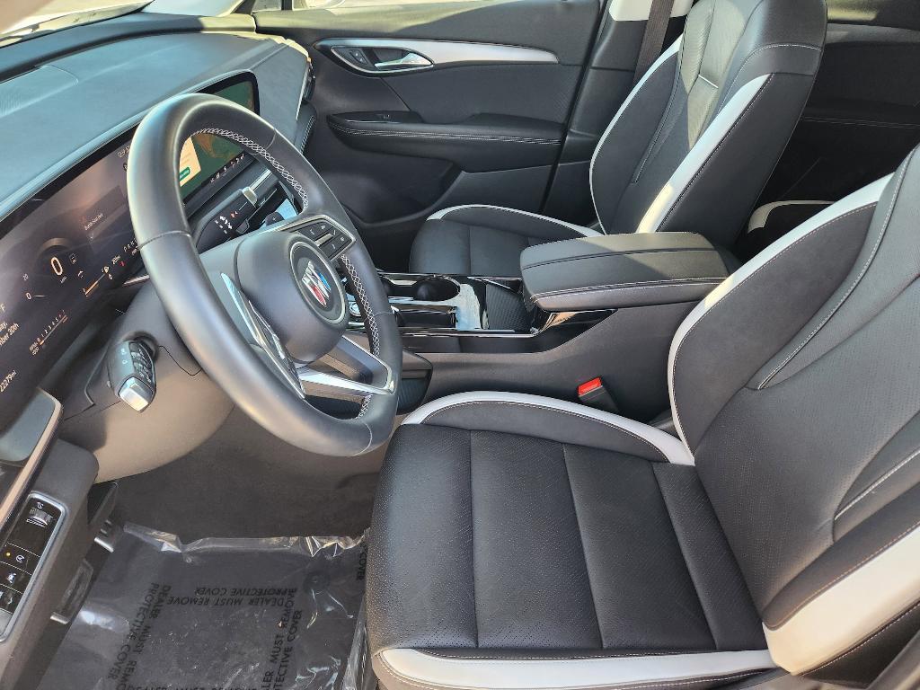 used 2025 Buick Envision car, priced at $28,991