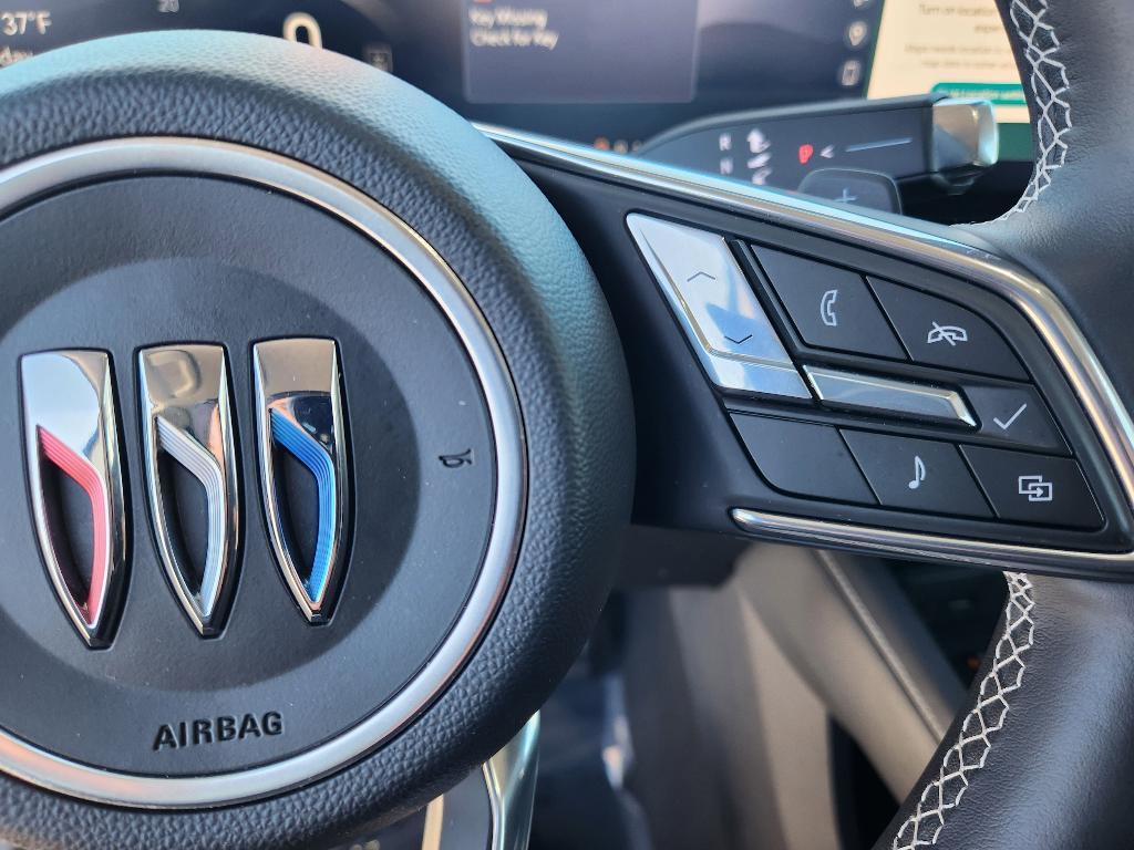 used 2025 Buick Envision car, priced at $28,991