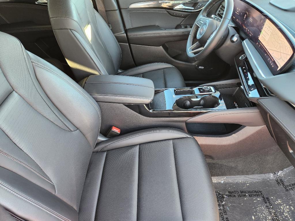 used 2025 Buick Envision car, priced at $30,000