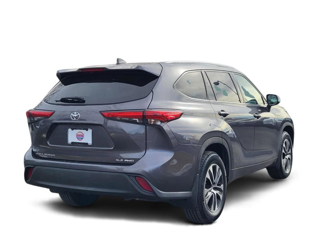 used 2020 Toyota Highlander car, priced at $25,690