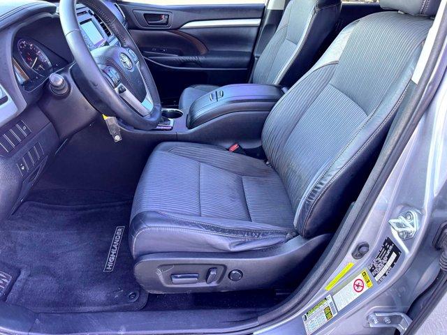 used 2015 Toyota Highlander car, priced at $14,907