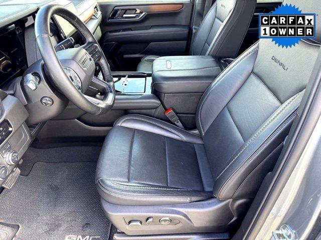 used 2025 GMC Yukon car, priced at $75,717