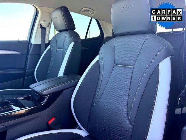 used 2025 Buick Envision car, priced at $33,729