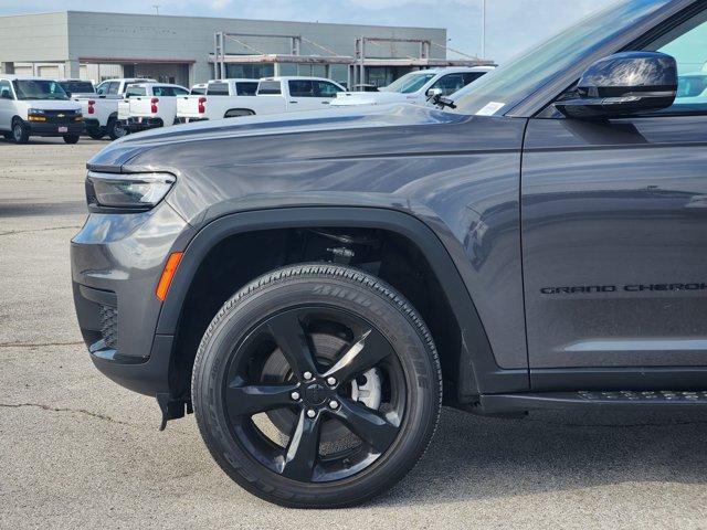 used 2025 Jeep Grand Cherokee L car, priced at $35,619