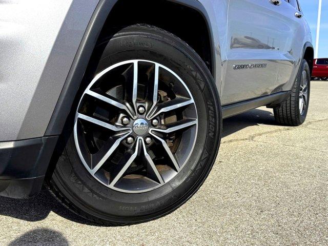 used 2017 Jeep Grand Cherokee car, priced at $12,329