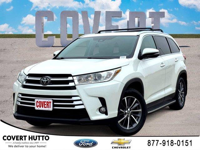 used 2019 Toyota Highlander car, priced at $21,921