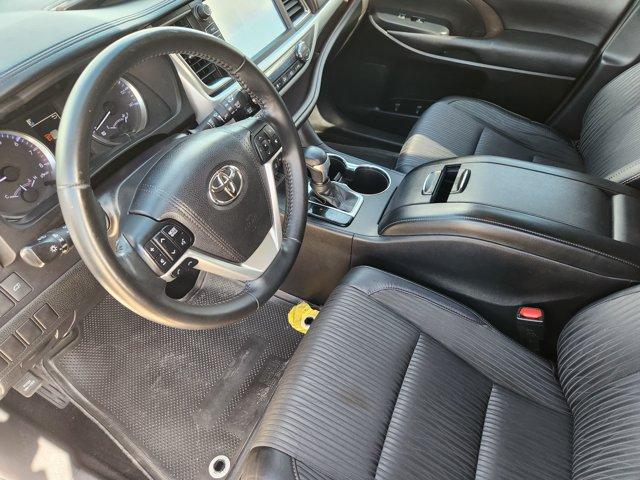 used 2018 Toyota Highlander car, priced at $22,715