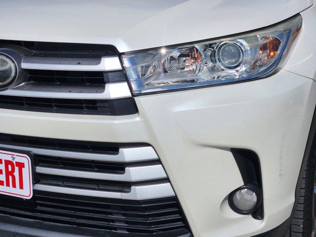 used 2018 Toyota Highlander car, priced at $22,715