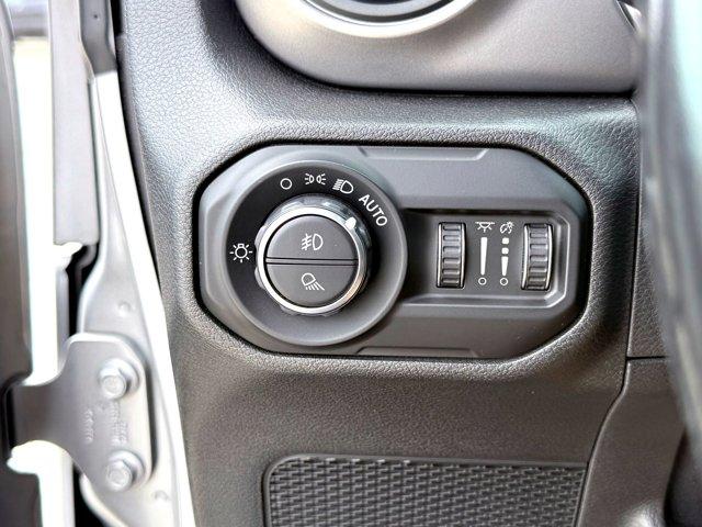 used 2021 Jeep Gladiator car, priced at $28,915