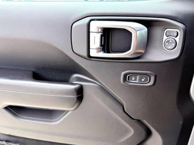 used 2021 Jeep Gladiator car, priced at $28,915