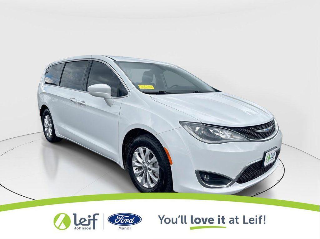 used 2018 Chrysler Pacifica car