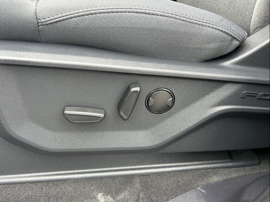 used 2025 Ford Expedition car, priced at $58,995