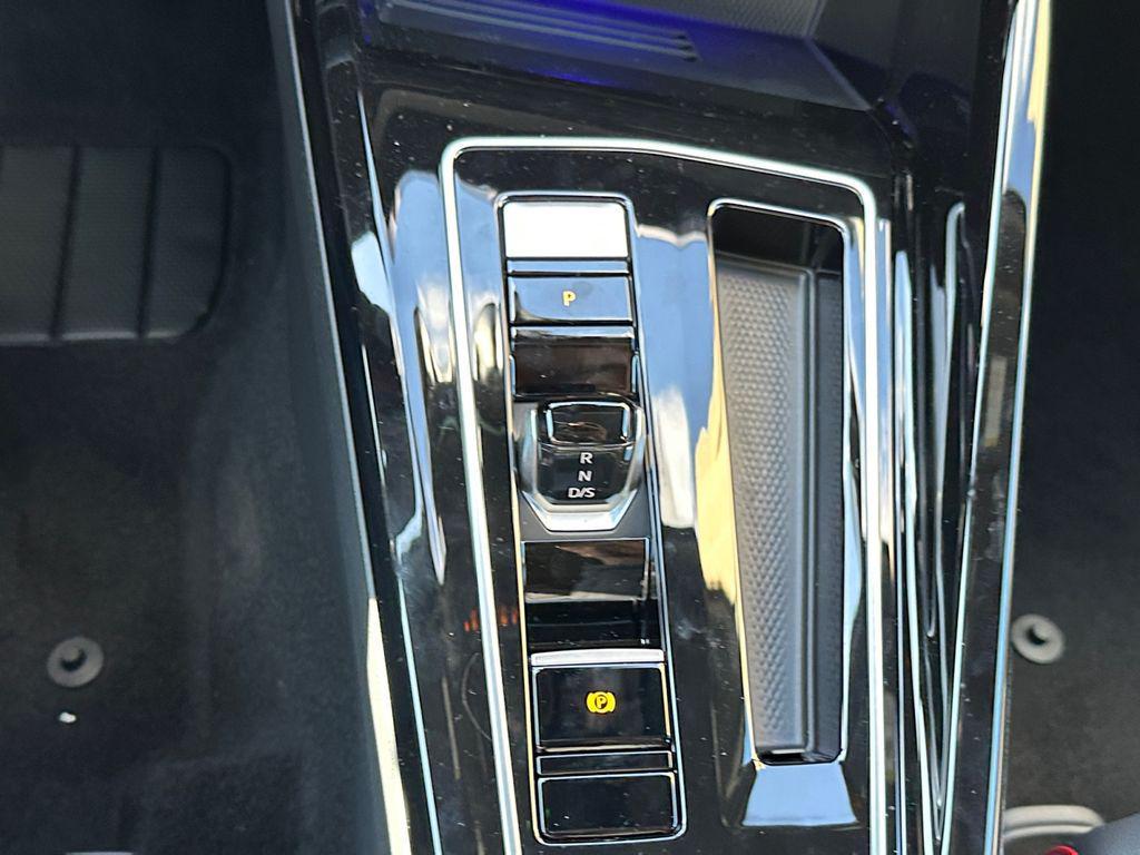 new 2025 Volkswagen Golf GTI car, priced at $33,660