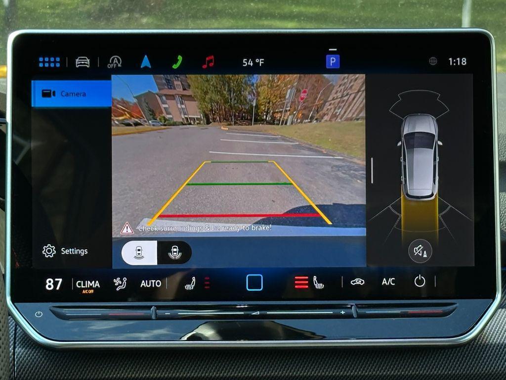 new 2025 Volkswagen Golf GTI car, priced at $33,660