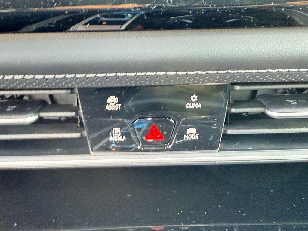 new 2026 Volkswagen Atlas car, priced at $53,124