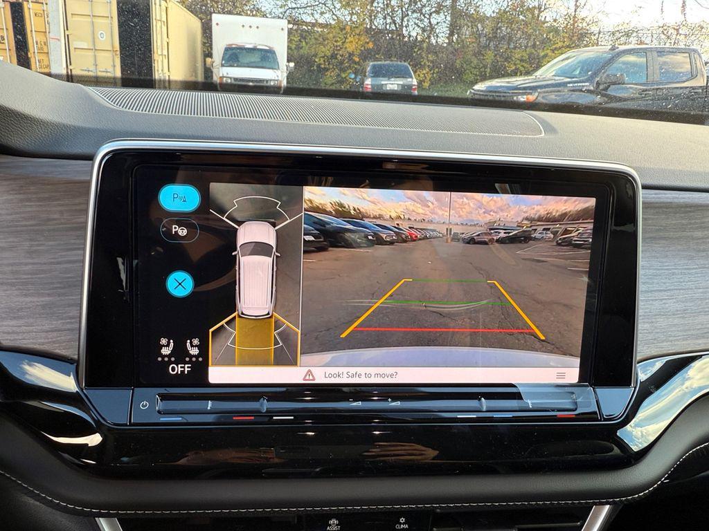 new 2026 Volkswagen Atlas car, priced at $53,124