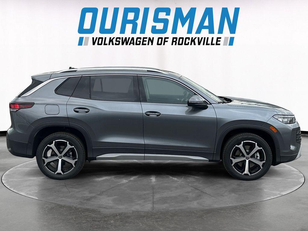 new 2026 Volkswagen Tiguan car, priced at $35,443