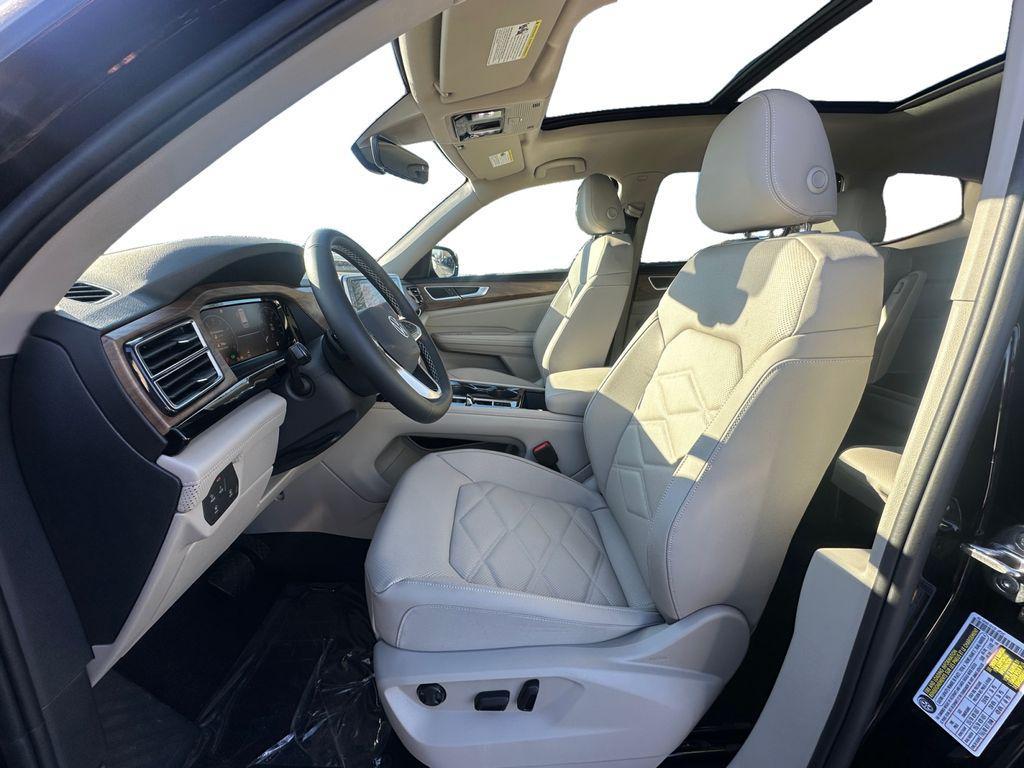 new 2026 Volkswagen Atlas car, priced at $47,189