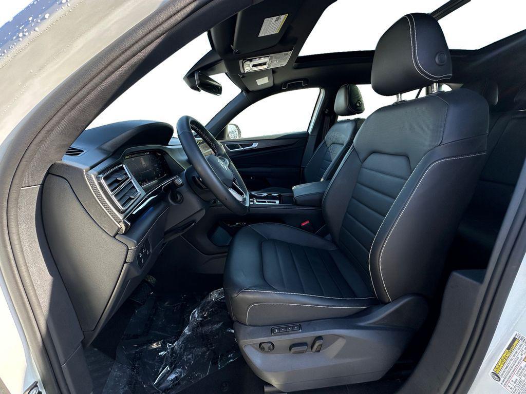 used 2025 Volkswagen Atlas Cross Sport car, priced at $38,500