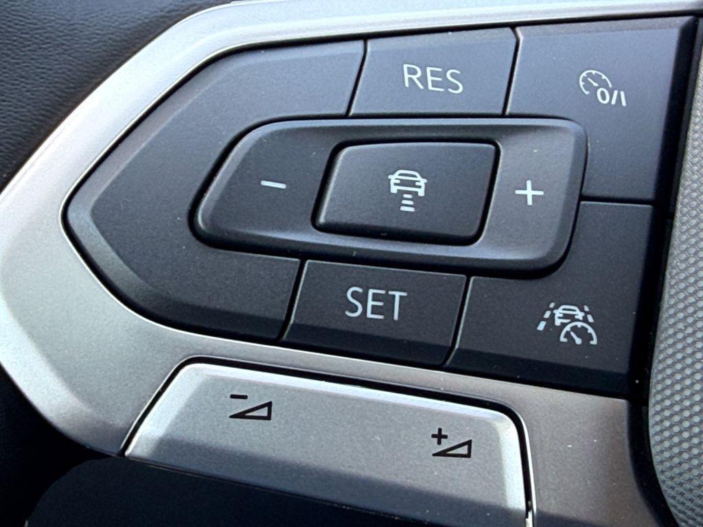 new 2026 Volkswagen Taos car, priced at $31,136