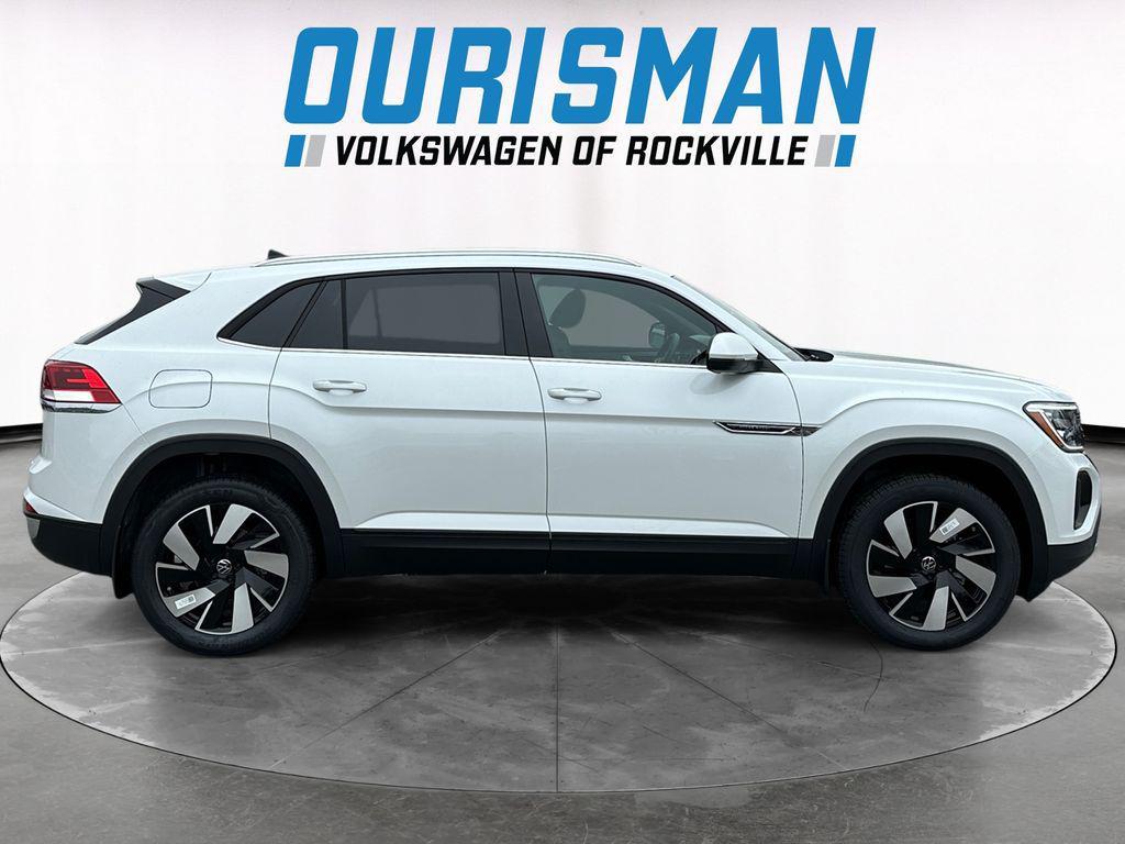 new 2026 Volkswagen Atlas Cross Sport car, priced at $44,026