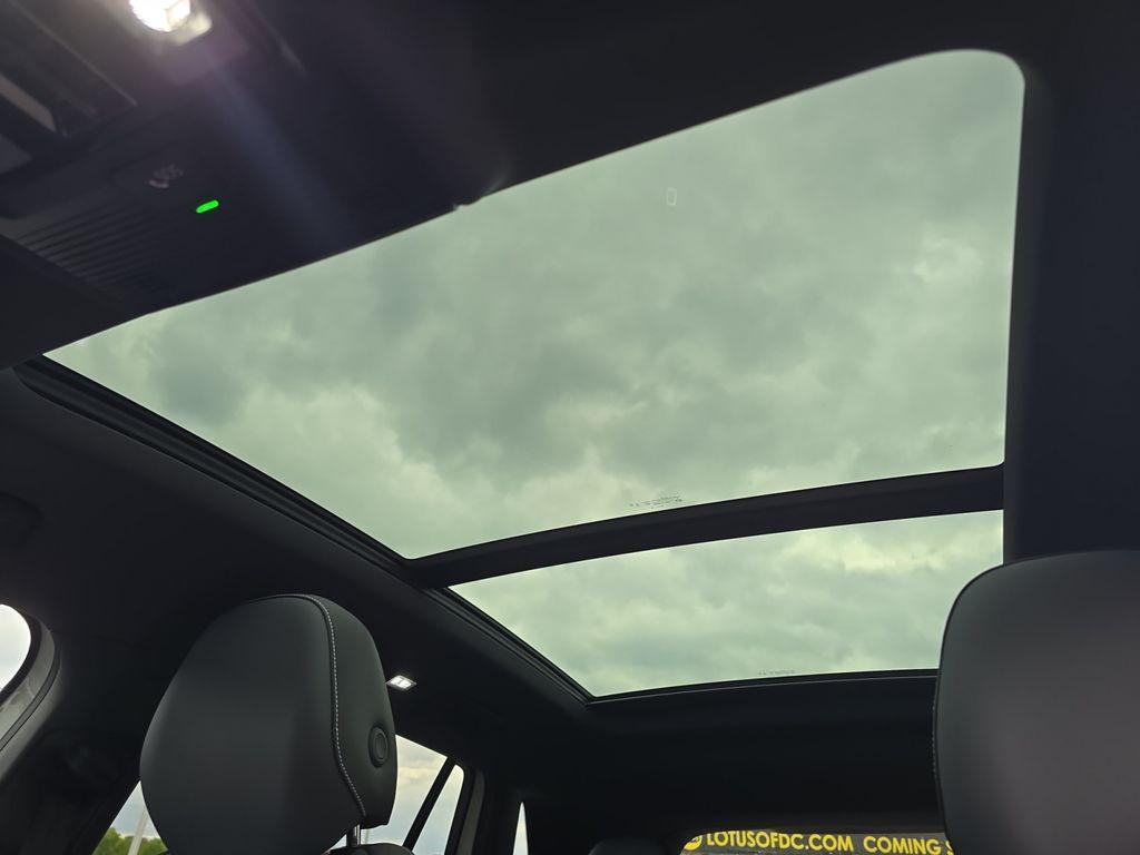 new 2025 Volkswagen Tiguan car, priced at $33,167